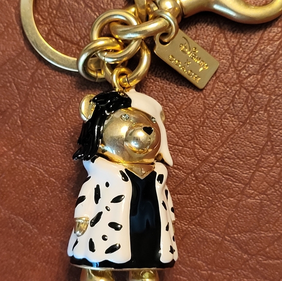 NWT! Coach Cruella De Vil Bear Bag Charm! - Picture 7 of 13
